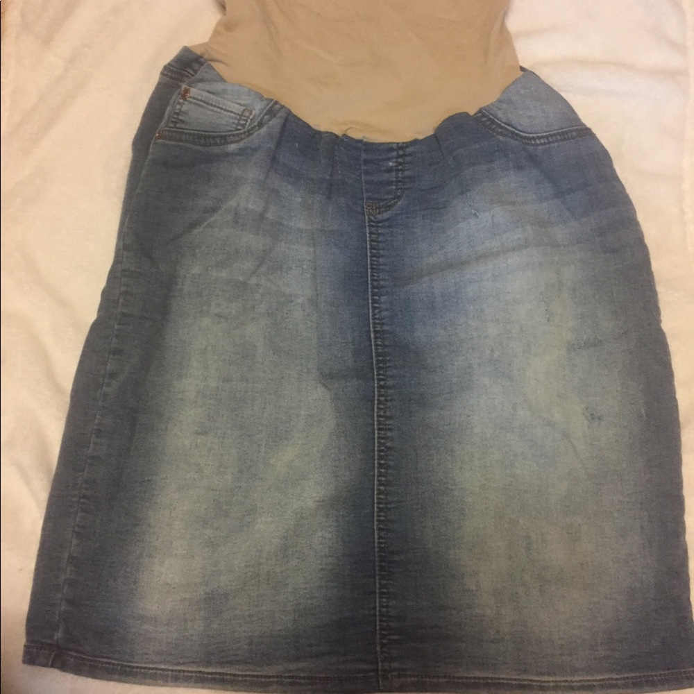 Maternity jean skirt L